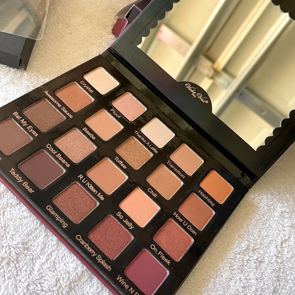 Violet Voss Pro Eyeshadow Palette